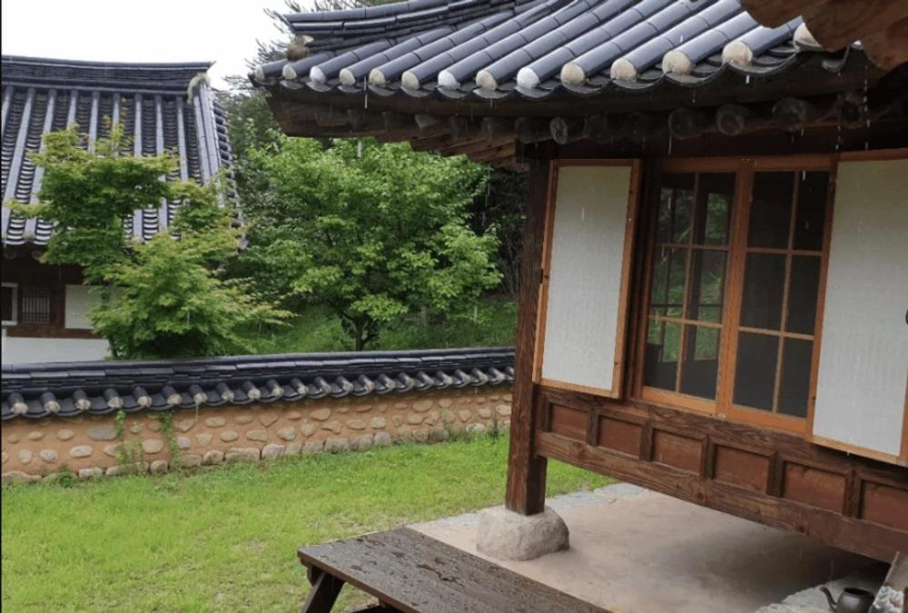 Hamyang Namgye Ilodang Hanok Stay Værelse billede