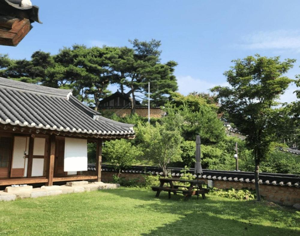 Hamyang Namgye Ilodang Hanok Stay Værelse billede