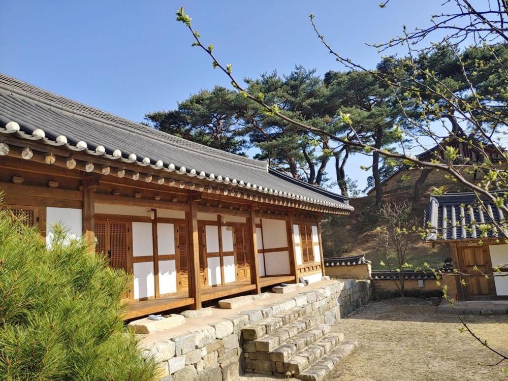 Hamyang Namgye Ilodang Hanok Stay Værelse billede