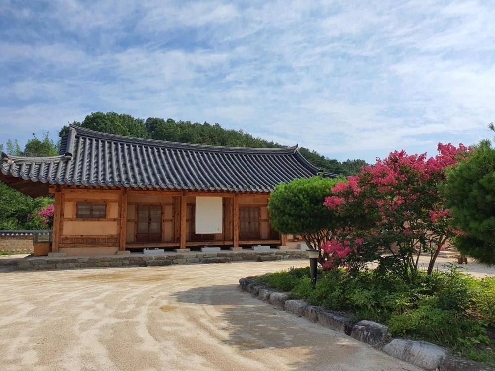 Hamyang Namgye Ilodang Hanok Stay Værelse billede