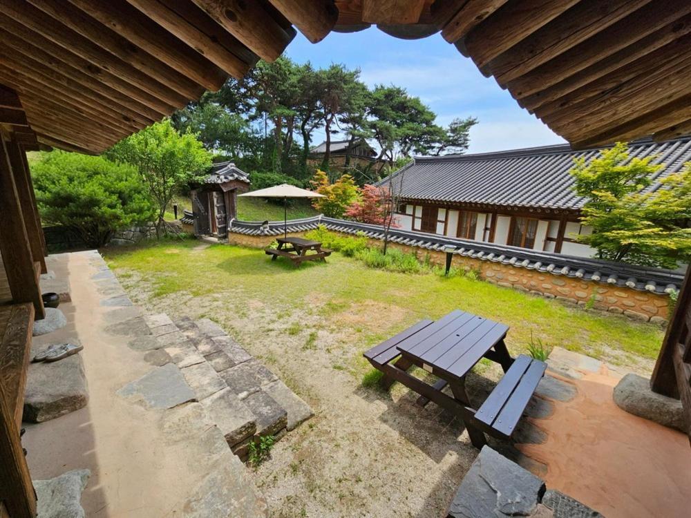 Hamyang Namgye Ilodang Hanok Stay Værelse billede