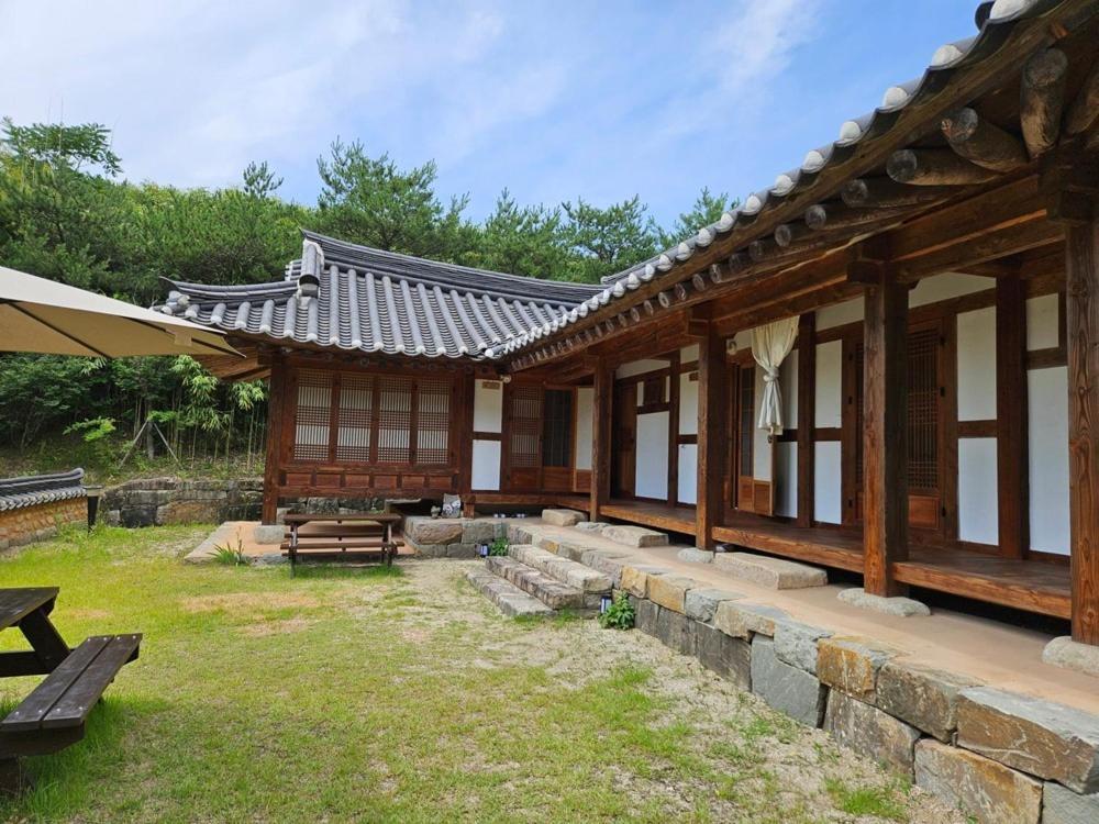 Hamyang Namgye Ilodang Hanok Stay Værelse billede