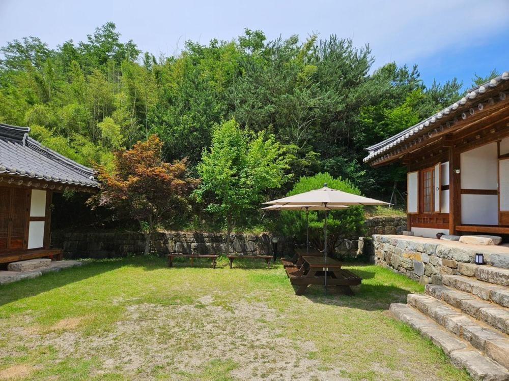 Hamyang Namgye Ilodang Hanok Stay Værelse billede