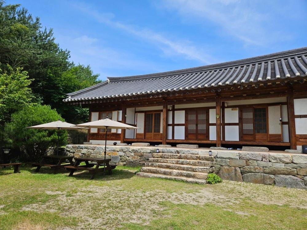 Hamyang Namgye Ilodang Hanok Stay Værelse billede